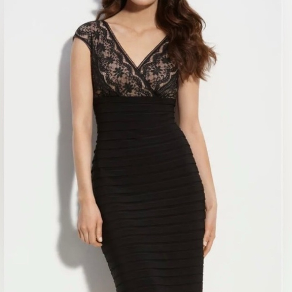 ADRIANNA PAPELL Black & Nude
Lace Shutter Pleat Pencil Dress, Sz 14